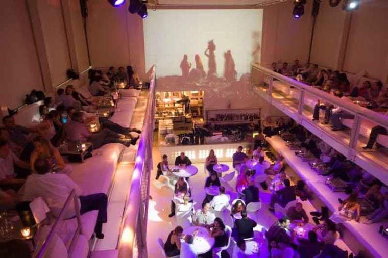 Guests, Supper Club, Restaurant, View inside the Supperclub with lot of quests, Amsterdam, Holland, Netherlands